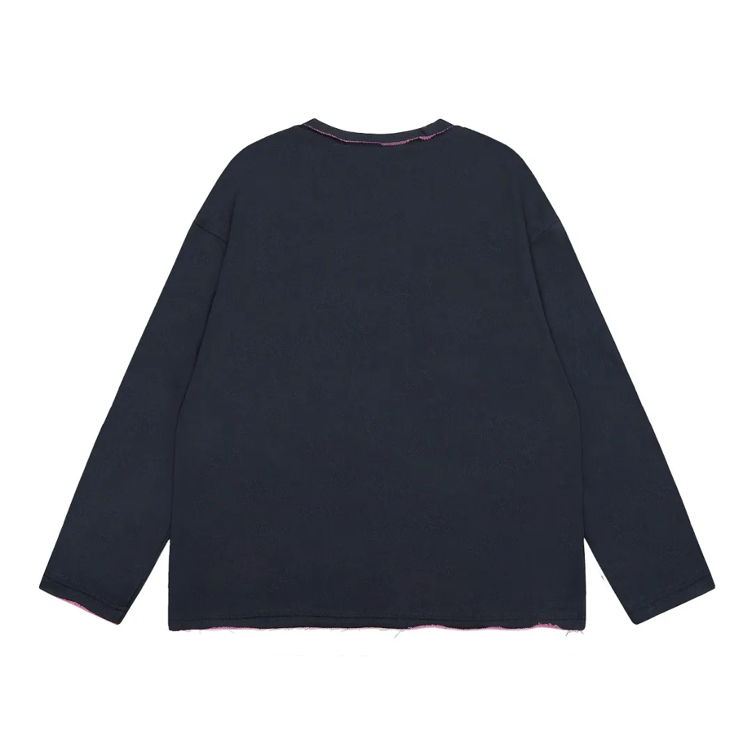 🅿️210 "Top Quality" Style No.: T5011# [Ralph Lauren dual-color pony embroidered logo couple V-neck sweatshirt] ✅Ralph Lauren classic two-color stitching contrasting V-neck terry sweatshirt ✅The version is restored to the original version. The maximum size can be worn up to 170 pounds. Loose, comfortable and stress-free. ✅The upper body is simple and easy to wear. ootd must-have style. Good-looking clothes are never too picky. A must-have in a couple’s wardrobe Size: S-L Color: Mi Xing Navy Gray